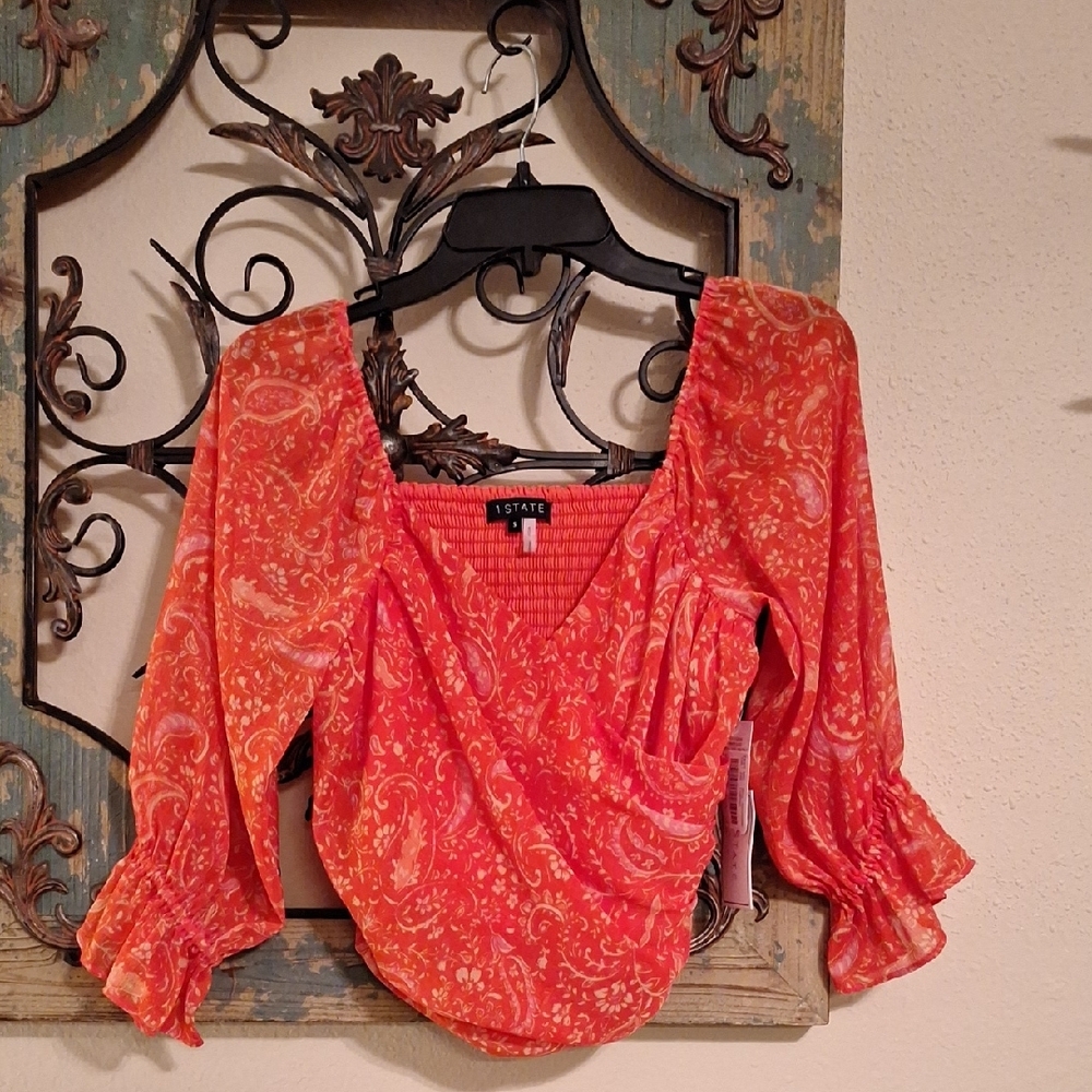 🔥🔥 HOT DEAL Orange  Crop Top Ruched Sleeves side Zip Closure. NWT Size - Picture 7 of 14